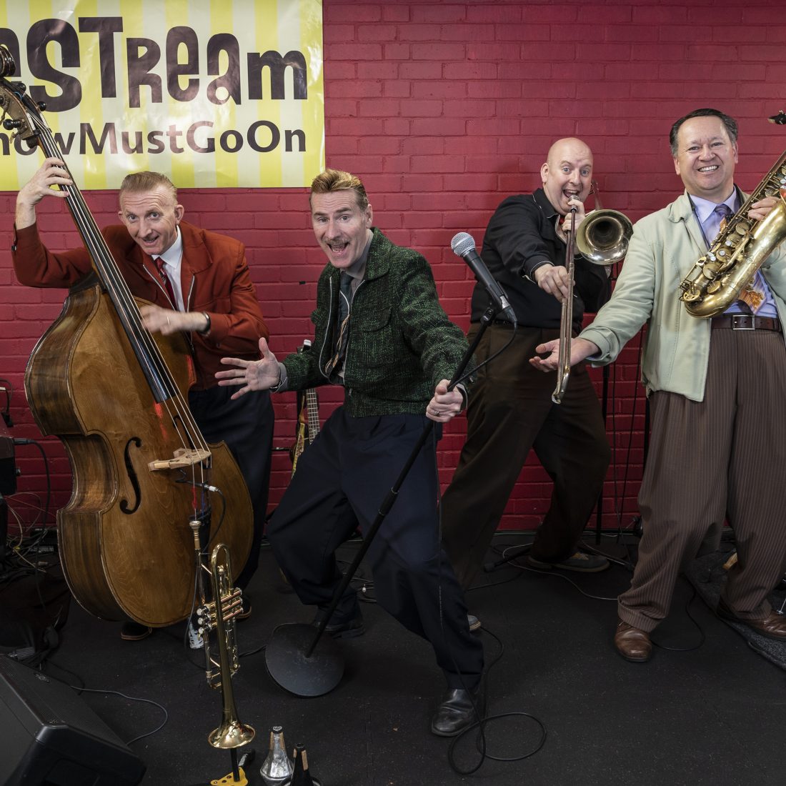 THE SHOW MUST GO ON! – The Jive Aces
